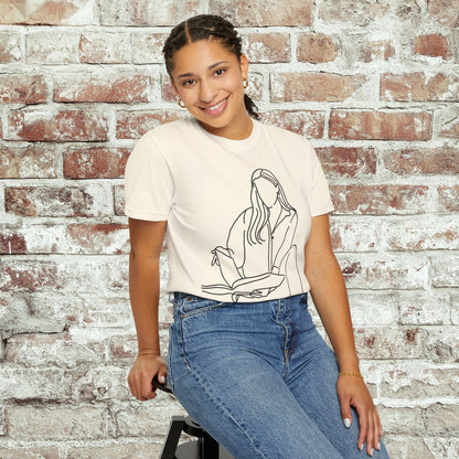 Line Art Book Lover T-shirt