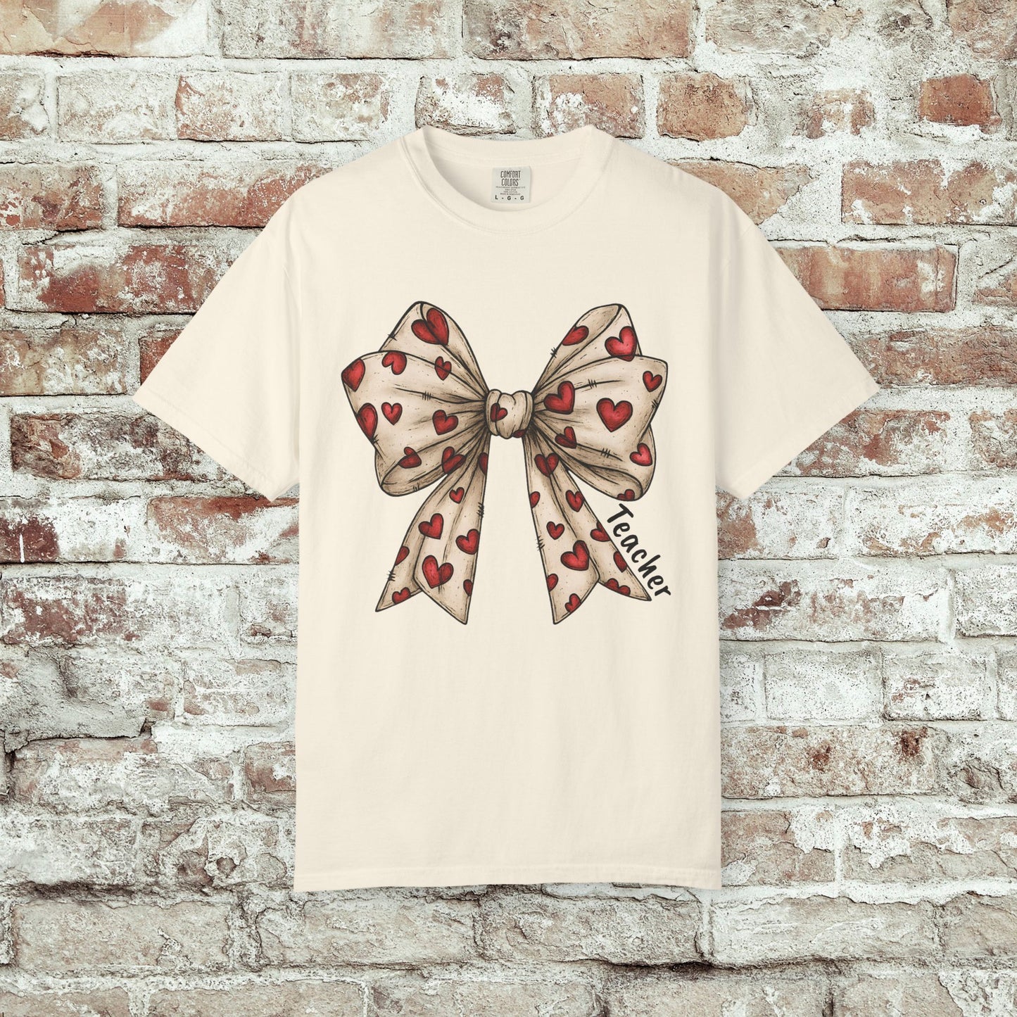 Personalizable Heart Bow T-Shirt — Cute Hand-Drawn Ribbon Design for Valentine's Day & Gifts