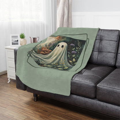 Whimsical Ghost Minky Blanket - Cozy Throw for Fall, Halloween, or Home Décor, Soft Plush Blanket, Ideal Gift for Kids and Adults