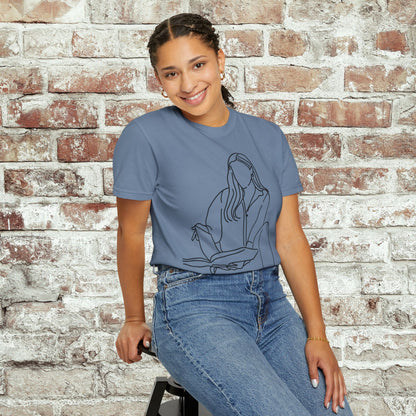 Line Art Book Lover T-shirt