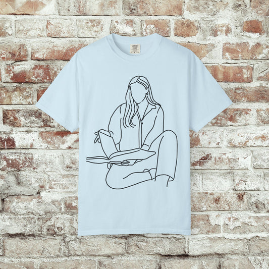 Line Art Book Lover T-shirt